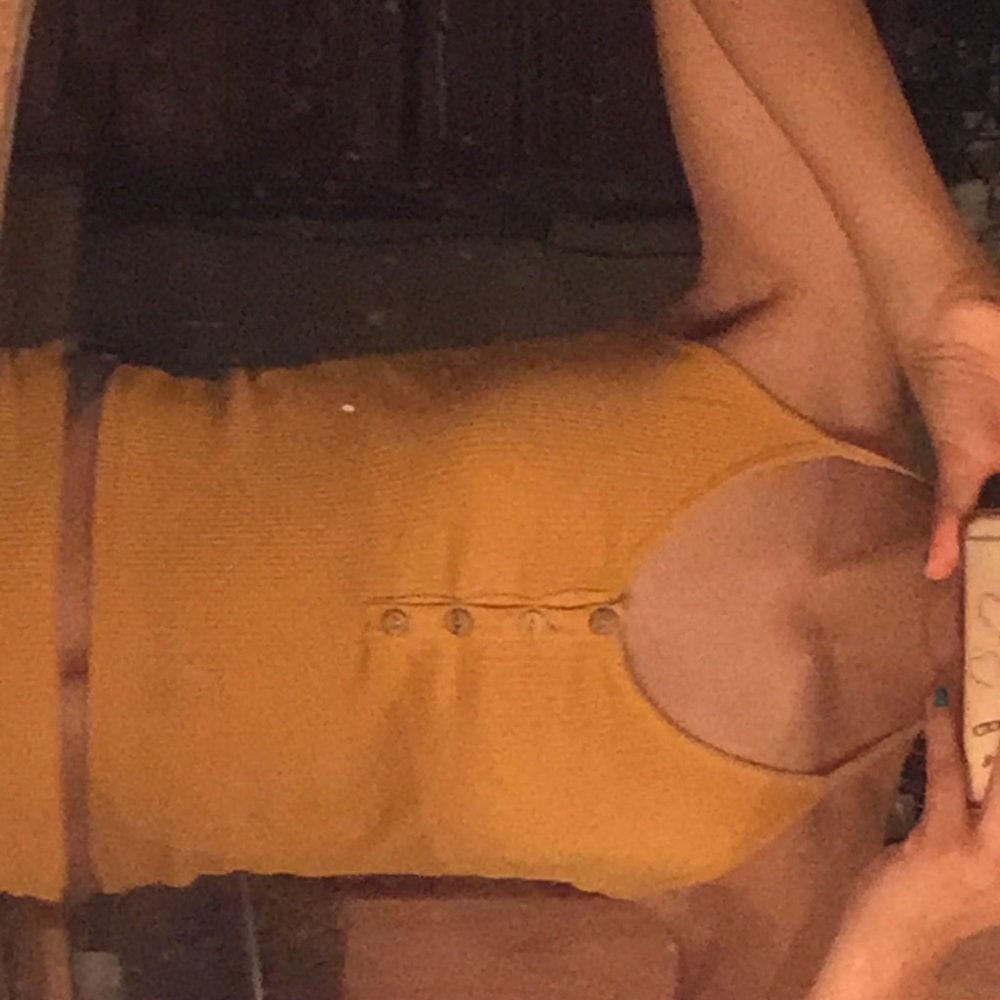 SUPER cute tank top